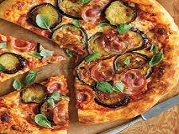 Lila pizza (cukkinis-padlizsános-paradicsomos-kápia paprikás-hagymás)